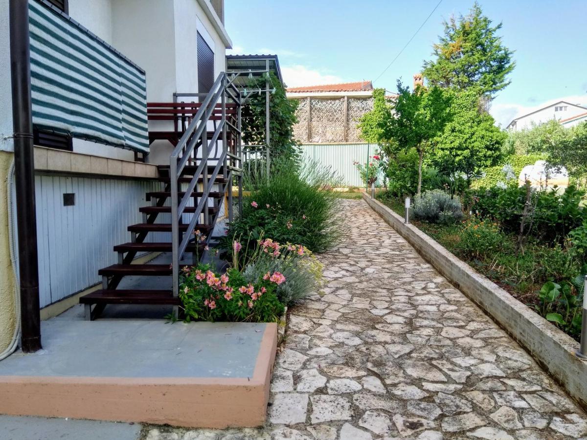Apartments And Room Markovic Ровінсько-Село Екстер'єр фото