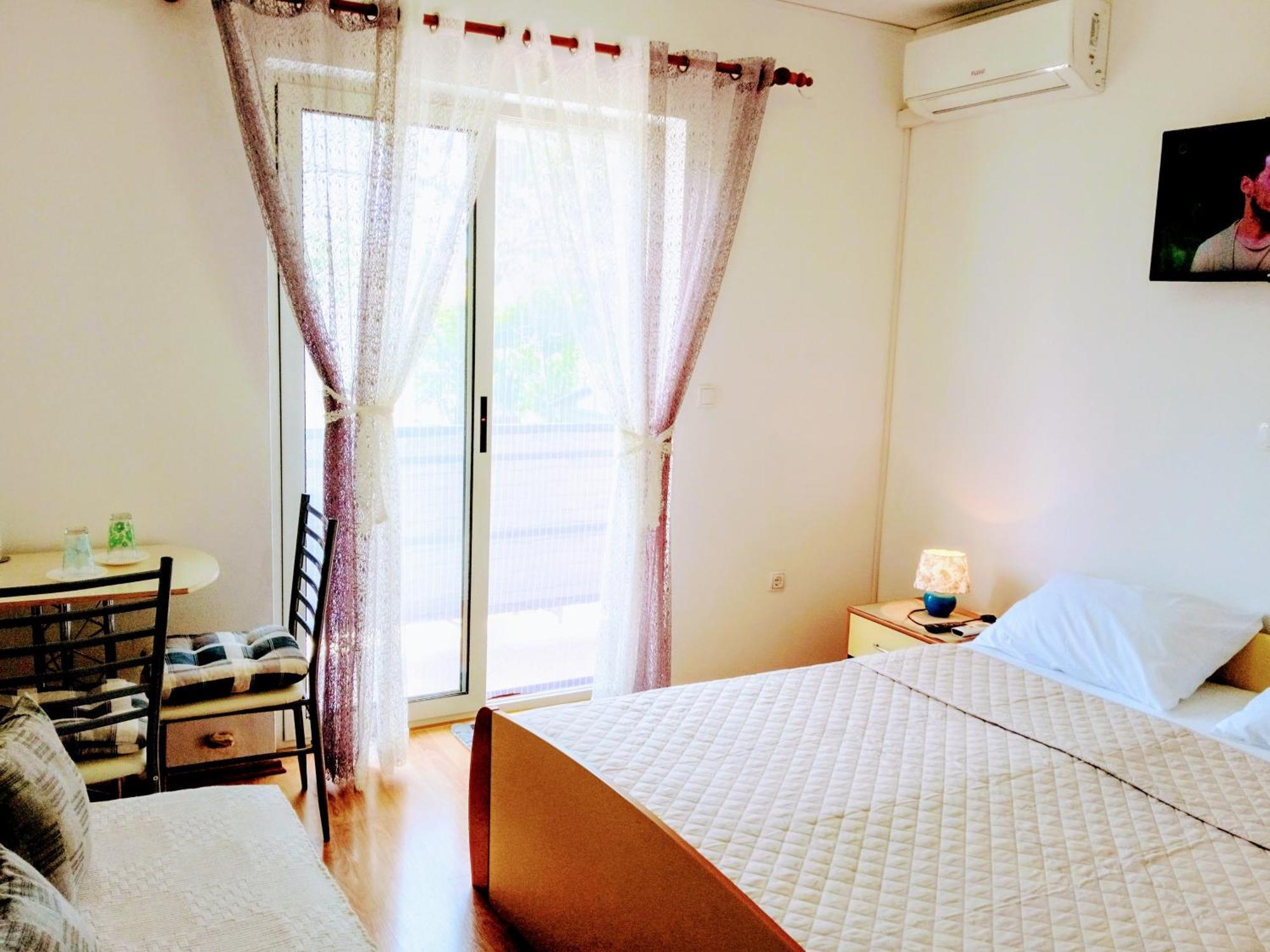 Apartments And Room Markovic Ровінсько-Село Екстер'єр фото