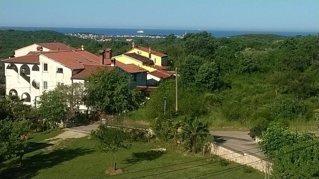 Apartments And Room Markovic Ровінсько-Село Екстер'єр фото